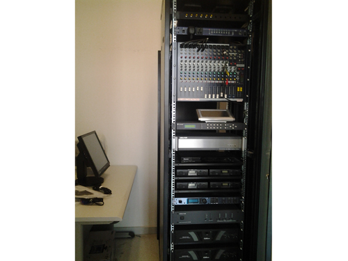 多功能会议室控制设备